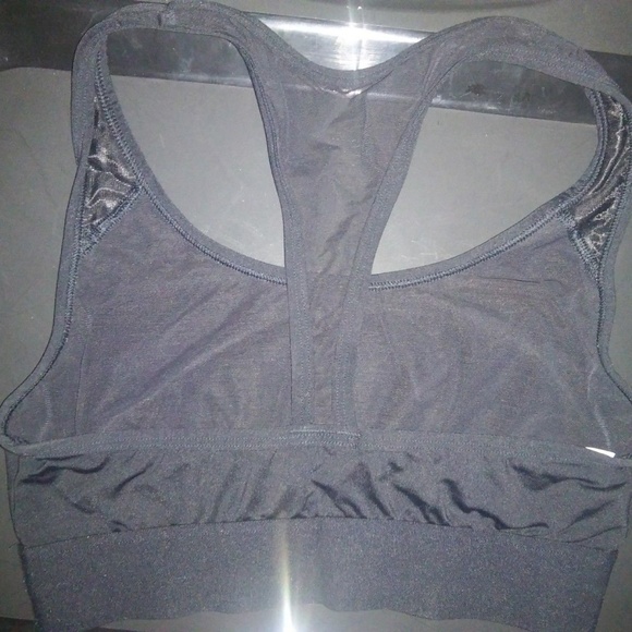 *Price Firm* VS Pink logo sports bra - Picture 2 of 4